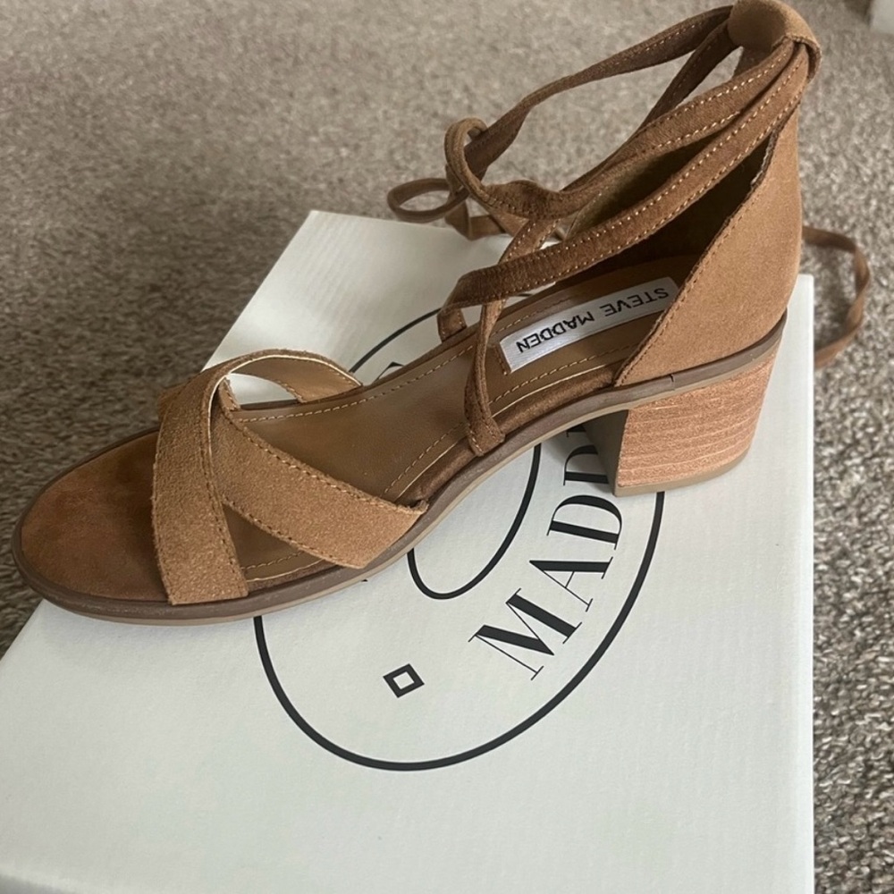 Steve Madden Brown Suede Block Heel Sandals - Picture 4 of 12